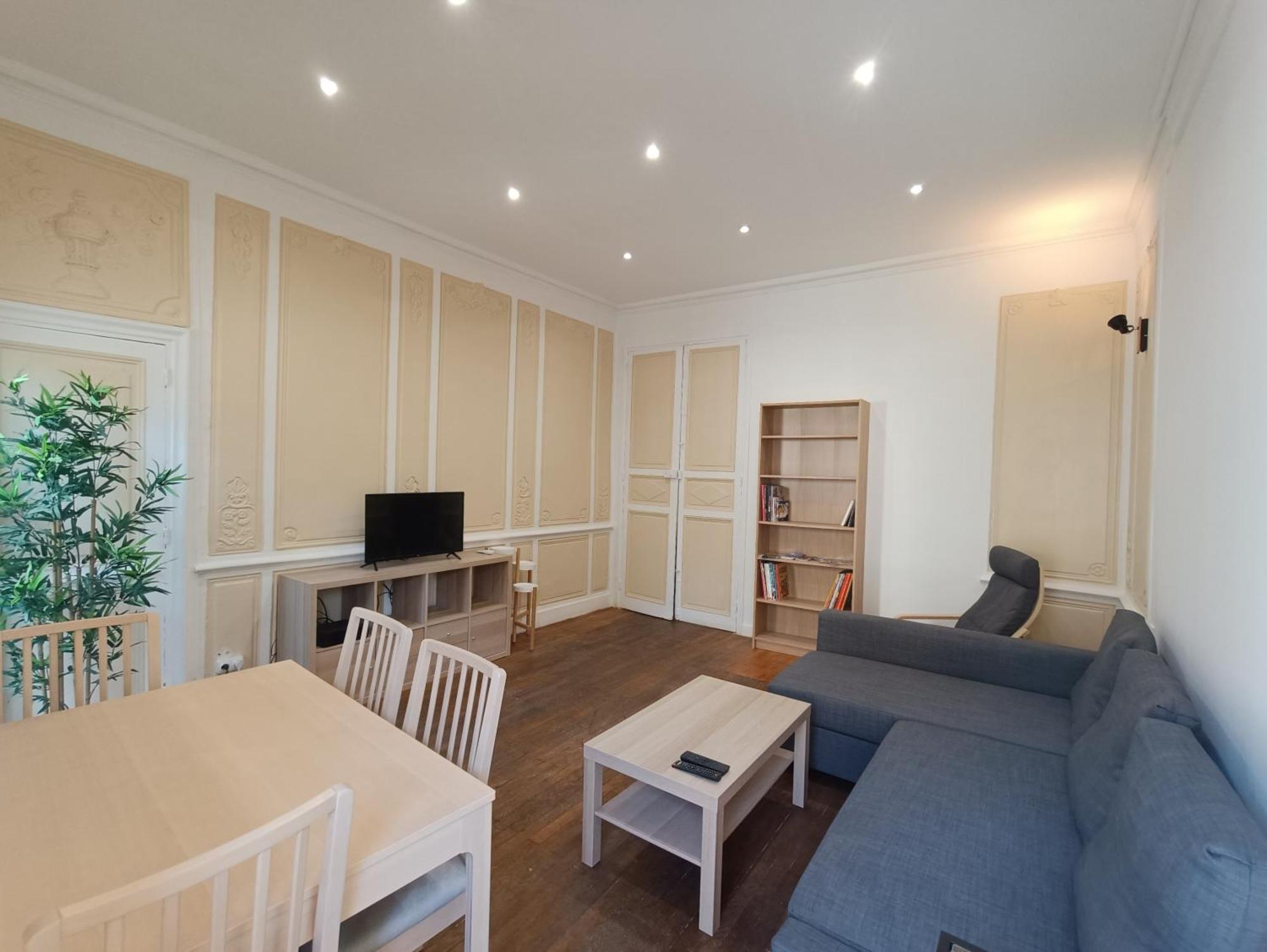 Appartements Et Studio Renoves En 2022, Intra Muros アヴィニョン エクステリア 写真